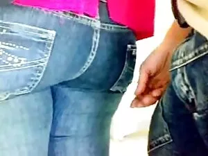 私のルームメイトは私をけいれんオフに捕ま ...