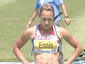 三つのディックスは飢えている。 女 の  ...