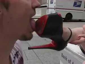 喫煙イケメンは変態の恋人から肛門ドキドキ ...